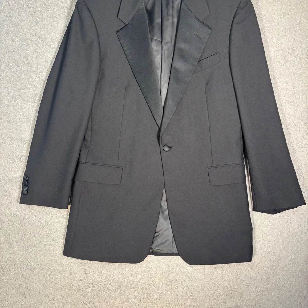 Hickey Freeman Paul Simon Collection 40 Long Black Wool Canterbury Tuxedo Jacket